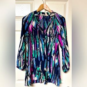 Buddy Love Women's size small Feather Print Studded Button Front Tunic Top
